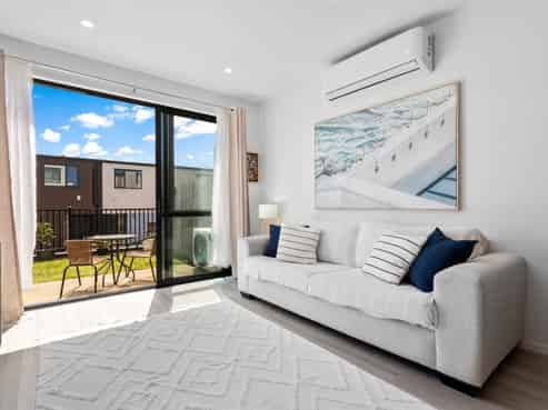 10 Clay Works Lane, New Lynn