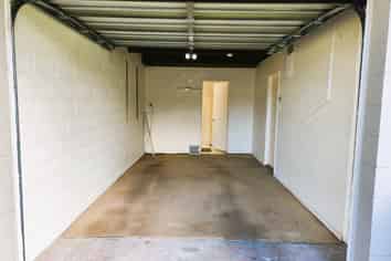 2/1 Corrella Road, Belmont