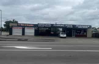 694 Pioneer Highway for lease