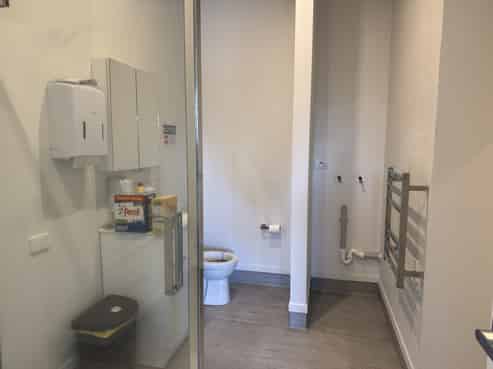 Fully Fenced Work & Live – Industrial Gem!