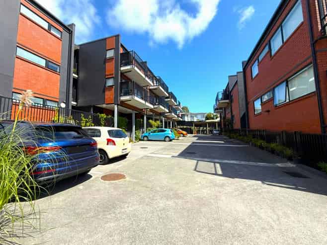 207 (F3-2/2 Castledine Crescent, Glen Innes