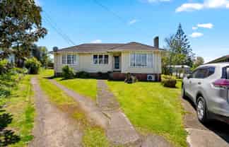12 Derrett Place, Mangere Bridge