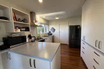 27 Bethel Crescent, Bishopdale