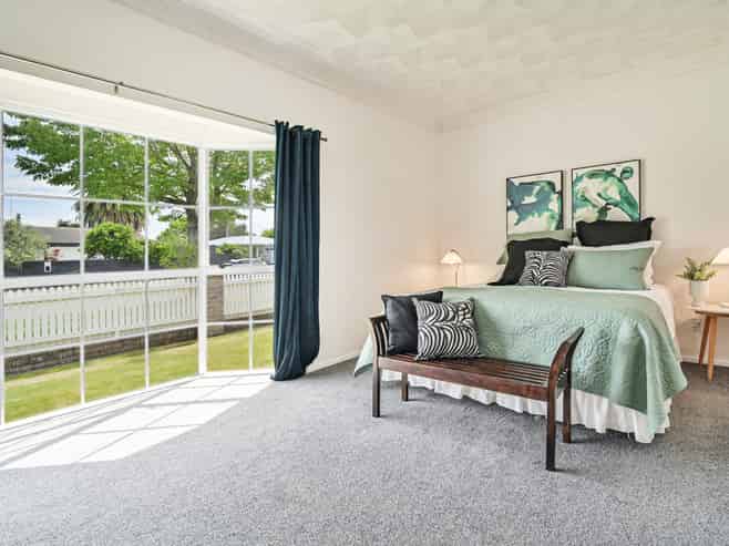 910 Collinge Road, Mayfair