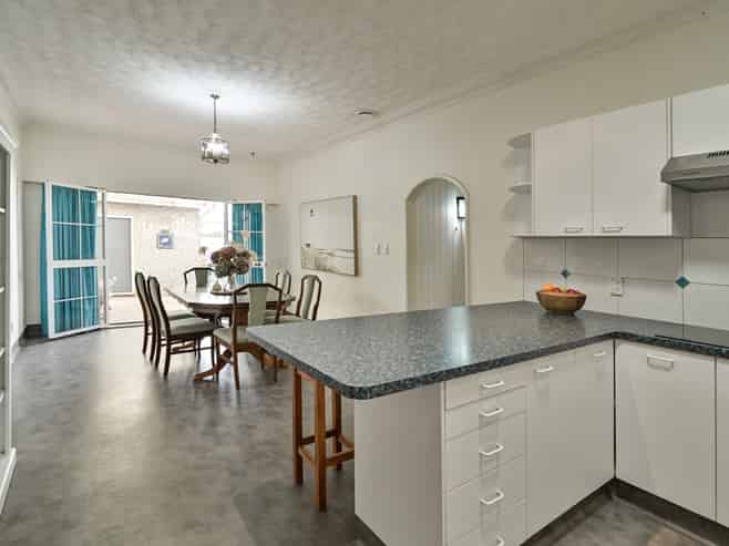 910 Collinge Road, Mayfair