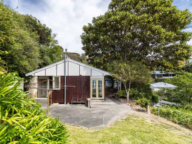 8 Goldsmith Road, Hospital Hill