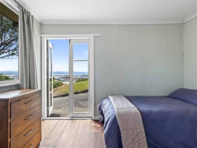 8 Goldsmith Road, Hospital Hill