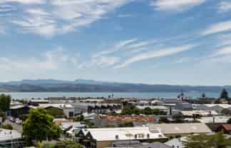 8 Goldsmith Road, Hospital Hill