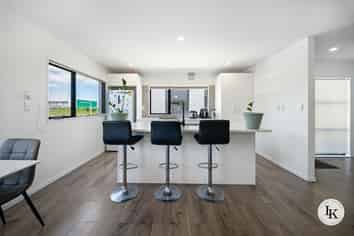 8/43 Market Street, Pokeno