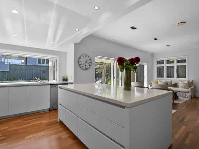 33 Ferryhill Road, Epsom