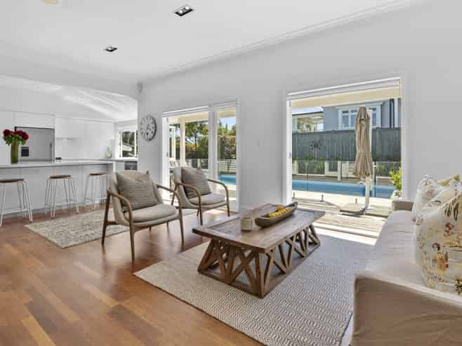 33 Ferryhill Road, Epsom