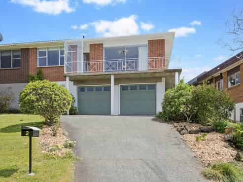 2 Impala Place, Hillsborough