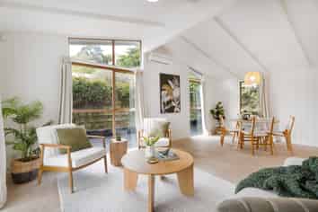 101 Stewart Drive, Johnsonville