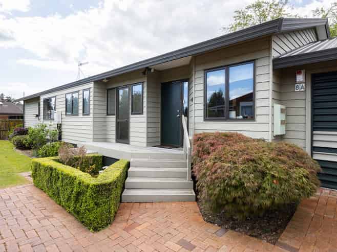 8A Rimmington Drive, Hamilton Lake