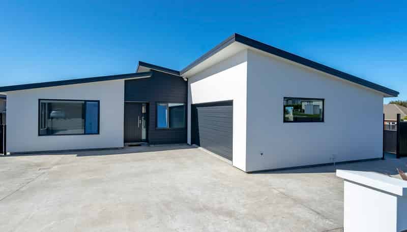 2 Kew Place, CORSTORPHINE