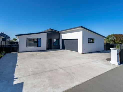 2 Kew Place, CORSTORPHINE