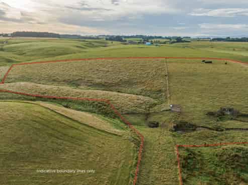 68 Cemetery Road, Sanson