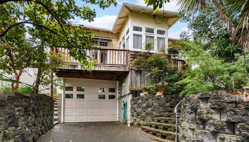 6 Cautley Street, Devonport