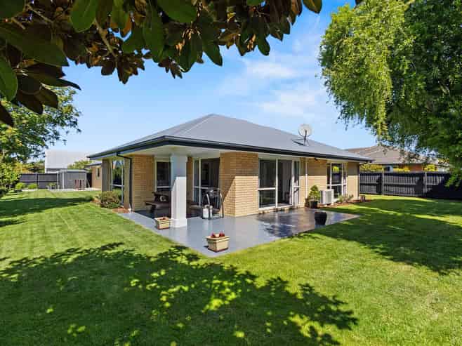 6 Rawei Place, Harewood