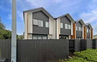 4/140 Saint Albans Street, Saint Albans