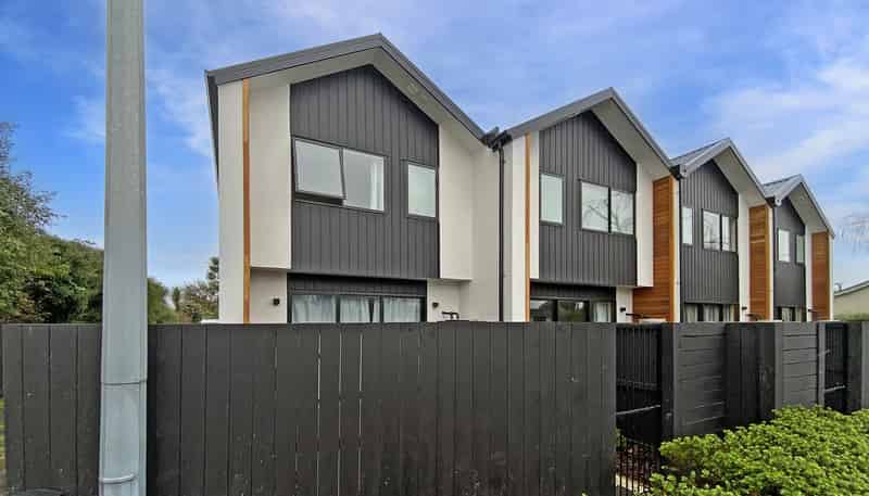4/140 Saint Albans Street, Saint Albans