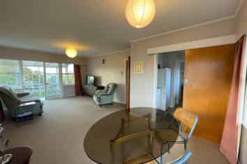 3/128a St Johns Road, Meadowbank