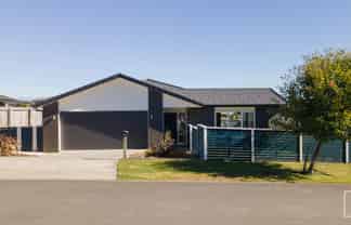 7 Yorkshire Close, Whitby