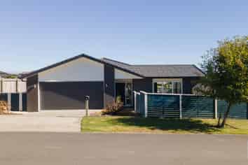 7 Yorkshire Close, Whitby