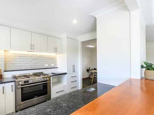 3 Cathray Place, Matua