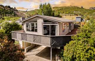 30 Roy Crescent, Concord