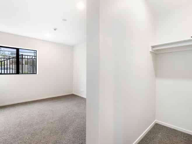 G02 (B1-1/2 Castledine Crescent, Glen Innes