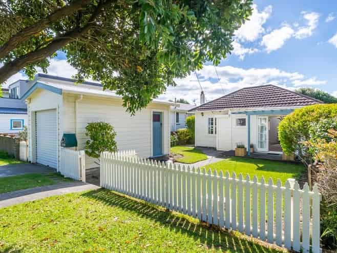 26 Kauri Street, Eastbourne