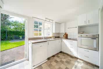 26 Kauri Street, Eastbourne