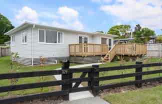 1/109 Rautawhiri Road, Helensville