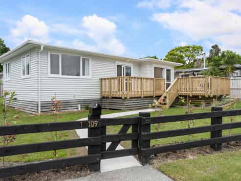 1/109 Rautawhiri Road, Helensville
