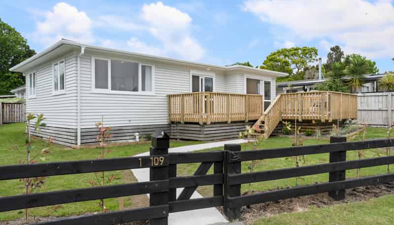 1/109 Rautawhiri Road, Helensville