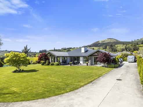 20 Orchard Grove, East Taieri