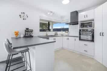 16 Aria Court, Fairview Downs