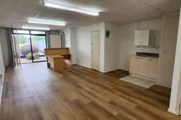 Live and work unit in East Tamaki