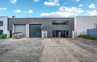 First Time on the Market in 27yrs!