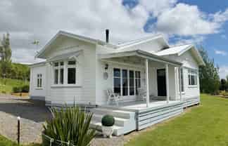 75 Heights Road, Shannon