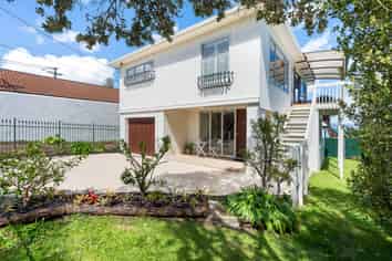 1/106 Stanley Point Road, Devonport