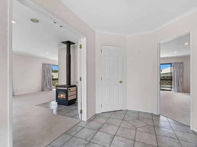 21 Gillingham Road, Kamo