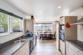 589 Main North Road, Bay View