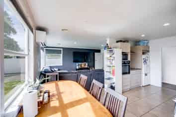 589 Main North Road, Bay View