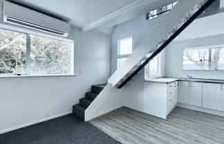 8/24 Parliament Street, Melling