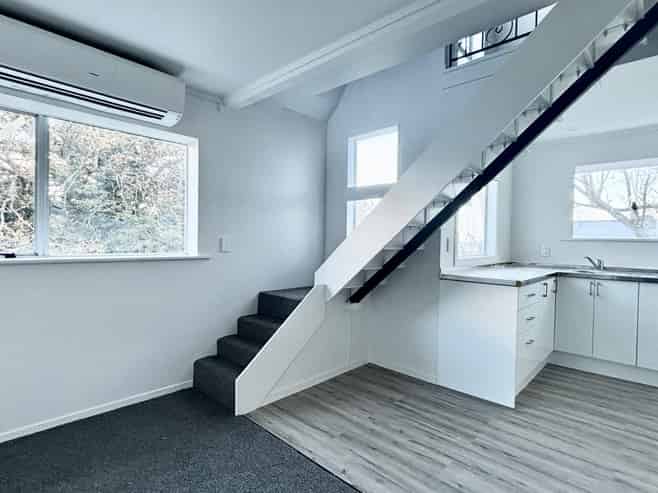 8/24 Parliament Street, Melling