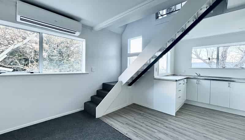 8/24 Parliament Street, Melling