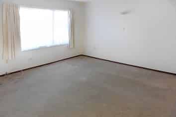 1/3 Merton Crescent, Pirimai