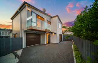 6D Tiroroa Avenue, Te Atatu South